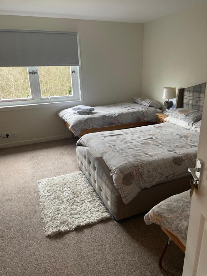Charleston Apartment Self Catering 5 Min Drive From Town Centre Інвернесс Екстер'єр фото